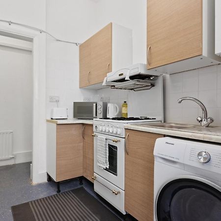 Fantastic 2Bd Barking Stay With Links To The City! ロンドン エクステリア 写真