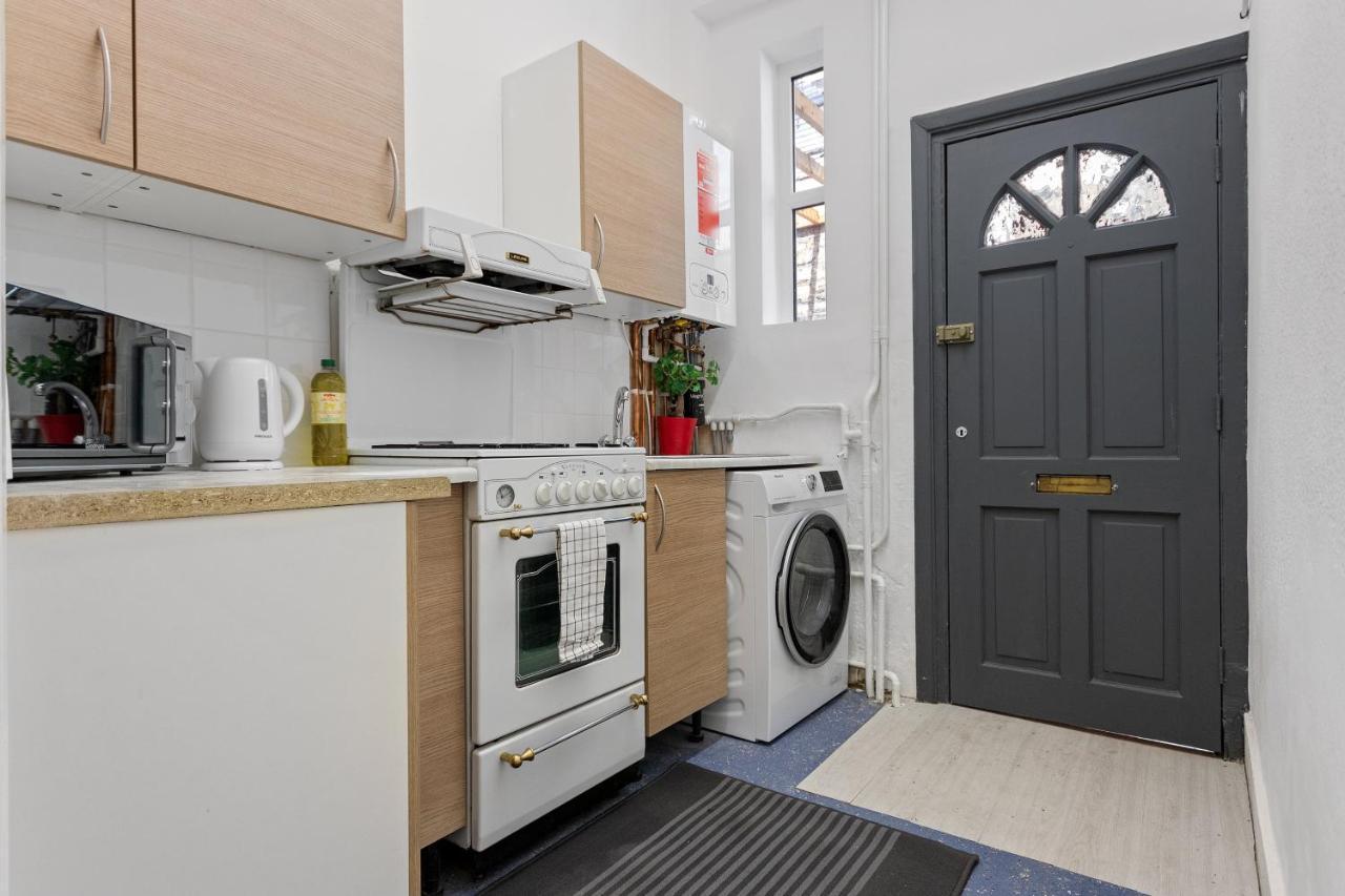Fantastic 2Bd Barking Stay With Links To The City! ロンドン エクステリア 写真