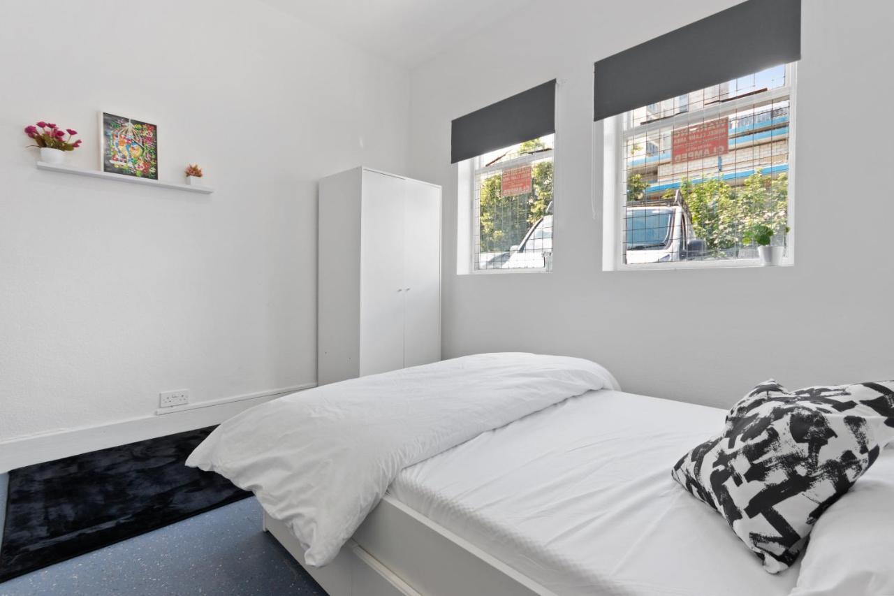Fantastic 2Bd Barking Stay With Links To The City! ロンドン エクステリア 写真
